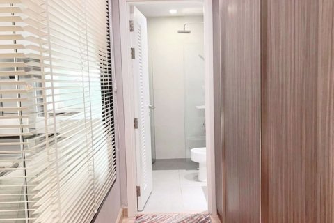 Condo à Khlong San, Bangkok, Thaïlande, 1 chambre  № 47637 - photo 8