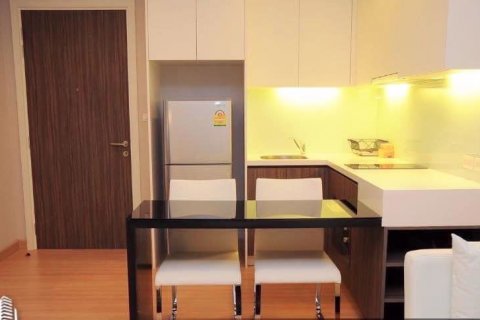Condo à Khlong San, Bangkok, Thaïlande, 1 chambre  № 47637 - photo 6