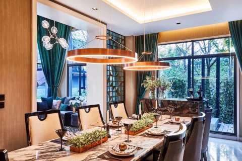 Haus in Phra Khanong, Bangkok, Thailand 4 Schlafzimmer № 47635 - Foto 6