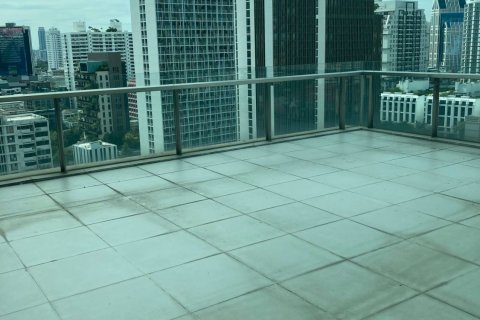 Dúplex de 2 dormitorios en Watthana, Bangkok, Tailandia № 47634 - foto 15