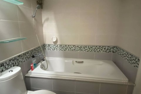 Condo à Khlong Toei, Bangkok, Thaïlande, 1 chambre № 47639 - photo 7