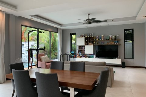 House in Bang Tao, Thailand 3 bedrooms № 3851 - photo 4