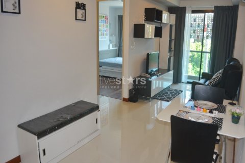Condo in Bangkok, Thailand, 2 bedrooms  № 67173