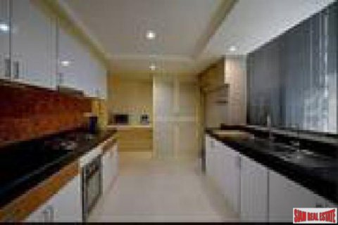 Apartamento de 3 dormitorios en Bangkok, Tailandia № 203253 - foto 5