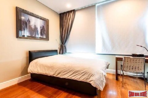 Apartamento de 3 dormitorios en Bangkok, Tailandia № 203251 - foto 4