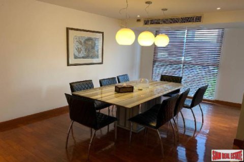Apartamento de 3 dormitorios en Bangkok, Tailandia № 203250 - foto 3