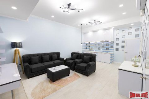 Apartamento de 2 dormitorios en Bangkok, Tailandia № 203254