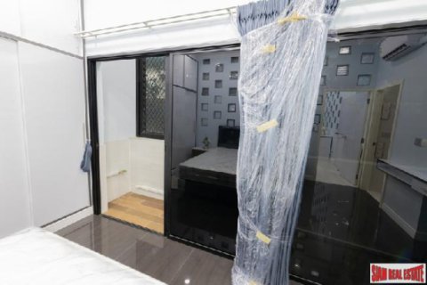 Apartamento de 2 dormitorios en Bangkok, Tailandia № 203254 - foto 4