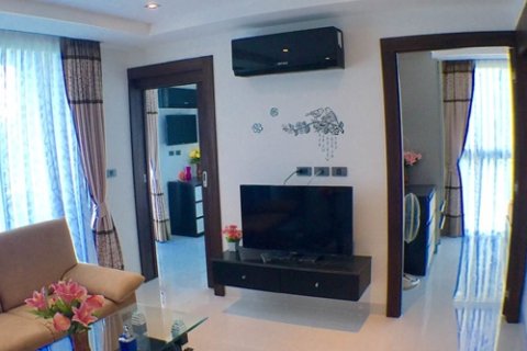 Condominio de 2 dormitorios en Pattaya, Tailandia № 204041 - foto 2