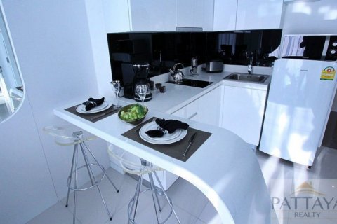 Condominio de 1 dormitorio en Pattaya, Tailandia № 204043 - foto 2