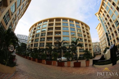 Estudio en el condominio en Pattaya, Tailandia № 204045 - foto 11