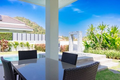 Chalet de 3 dormitorios en Hua Hin, Tailandia № 119244 - foto 10