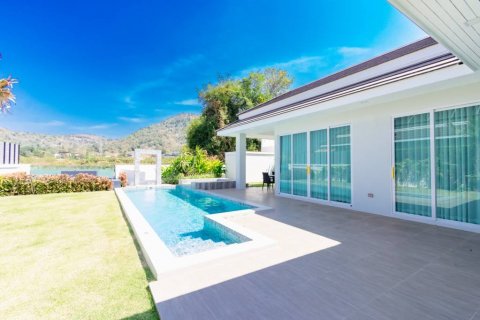 Chalet de 3 dormitorios en Hua Hin, Tailandia № 119244