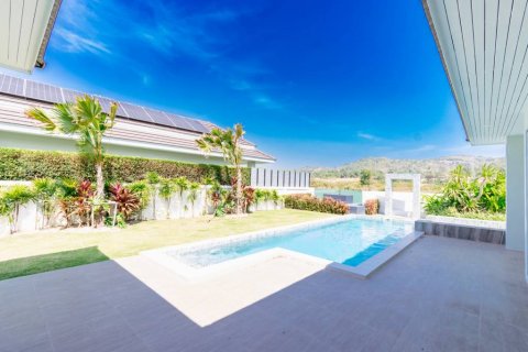 Chalet de 3 dormitorios en Hua Hin, Tailandia № 119244 - foto 7