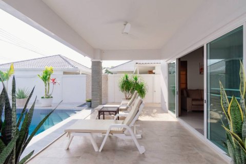 Chalet de 3 dormitorios en Hua Hin, Tailandia № 158912 - foto 4