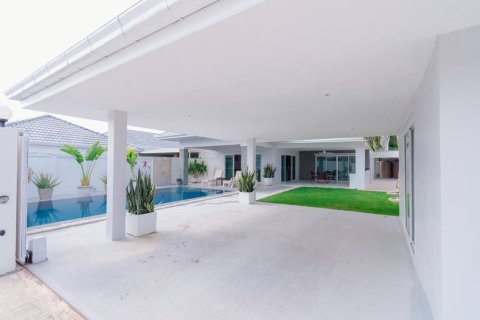 Chalet de 3 dormitorios en Hua Hin, Tailandia № 158912 - foto 5