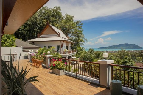 Villa in Phuket, Thailand 4 Schlafzimmer № 158917