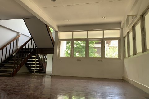 Casa de 2 dormitorios en Watthana, Bangkok, Tailandia № 200670 - foto 10