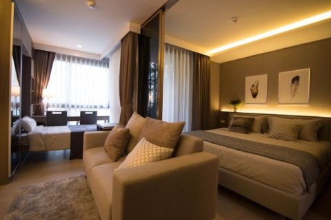 Condominio de 1 dormitorio en Watthana, Bangkok, Tailandia № 200667 - foto 8