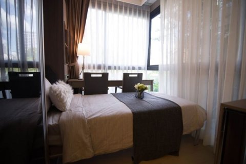 Condominio de 1 dormitorio en Watthana, Bangkok, Tailandia № 200667 - foto 5