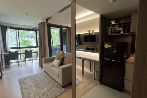 Condominio de 1 dormitorio en Watthana, Bangkok, Tailandia № 200667 - foto 15