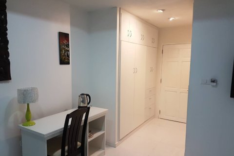 Condominio de 1 dormitorio en Pattaya, Tailandia № 204320 - foto 4