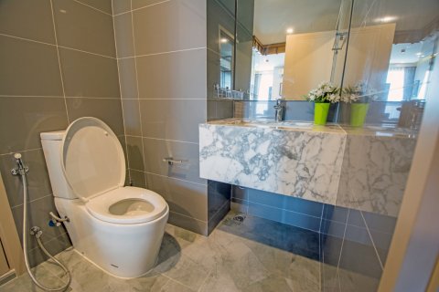 Condominio de 1 dormitorio en Bangkok, Tailandia № 143389 - foto 10