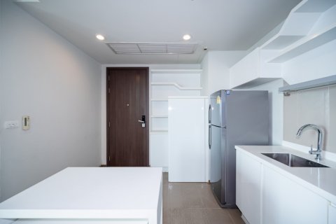 Condominio de 2 dormitorios en Bangkok, Tailandia № 143393 - foto 3