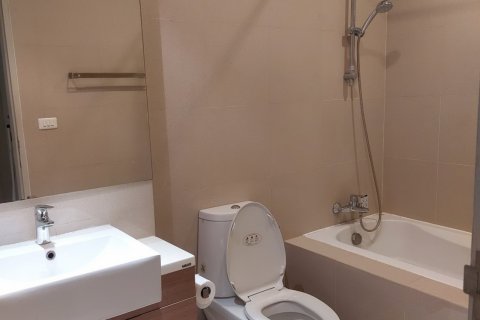 Condominio de 1 dormitorio en Bangkok, Tailandia № 143391 - foto 7