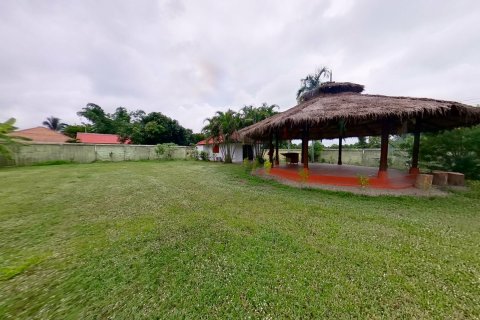 Chalet de 10 dormitorios en Hang Dong, Tailandia № 167576 - foto 15