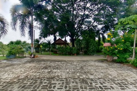 Chalet de 10 dormitorios en Hang Dong, Tailandia № 167576 - foto 11