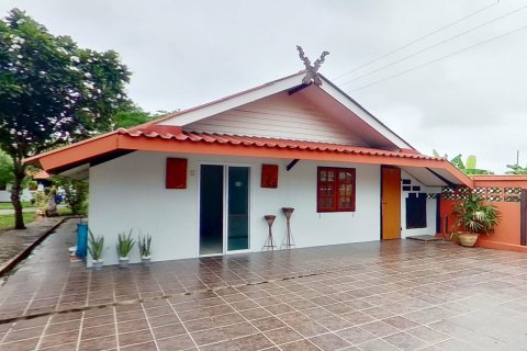 Chalet de 10 dormitorios en Hang Dong, Tailandia № 167576 - foto 10