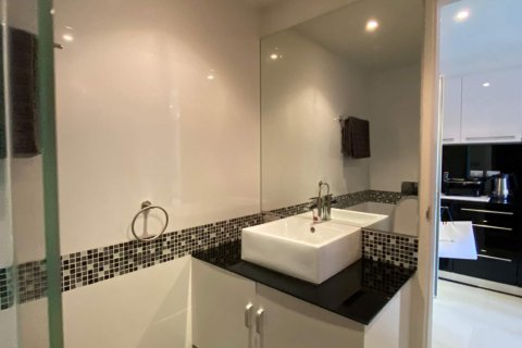 Condominio de 1 dormitorio en Pattaya, Tailandia № 204359 - foto 5