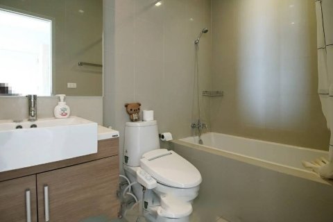 Condominio de 2 dormitorios en Bangkok, Tailandia № 147043 - foto 10