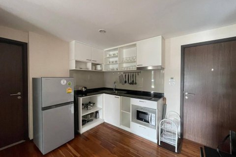 Apartamento de 2 habitaciones en Pattaya, Tailandia № 159788 - foto 4