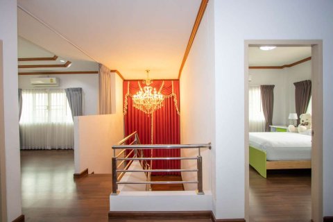 Casa de 3 dormitorios en Chiang Mai, Tailandia № 167144 - foto 3