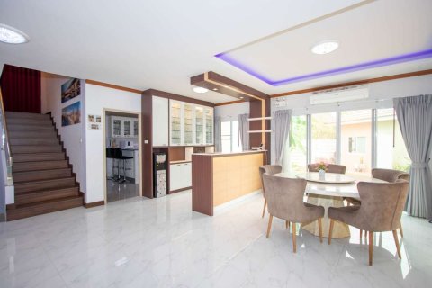 Casa de 3 dormitorios en Chiang Mai, Tailandia № 167144 - foto 9
