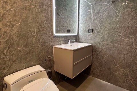 Кондоминиум с 2 спальнями в Клонг Тоэй, Бангкок, Таиланд № 47524 - фото 9