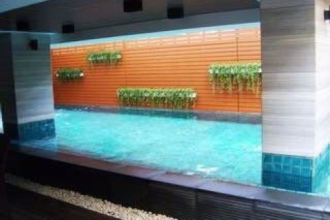 Condominio de 2 dormitorios en Bang Rak, Bangkok, Tailandia № 47527 - foto 9