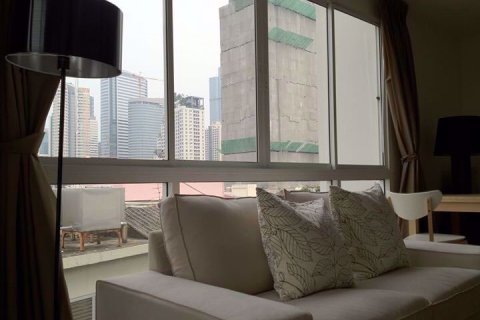 Condominio de 2 dormitorios en Bang Rak, Bangkok, Tailandia № 47527 - foto 4