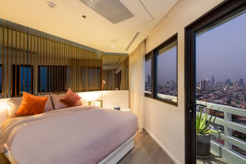 Condominio de 4 dormitorios en Bangkok, Tailandia № 133764 - foto 20