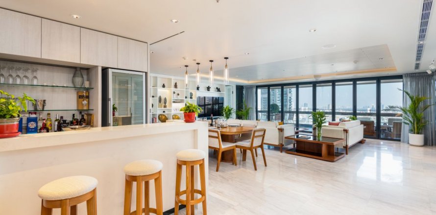Condominio de 4 dormitorios en Bangkok, Tailandia № 133764
