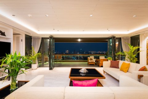 Condominio de 4 dormitorios en Bangkok, Tailandia № 133764 - foto 24