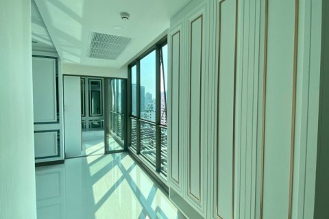 Condo in Watthana, Bangkok, Thailand, 3 bedrooms  № 133761 - photo 9