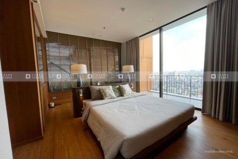 Ático de 4 dormitorios en Bangkok, Tailandia № 133760 - foto 12