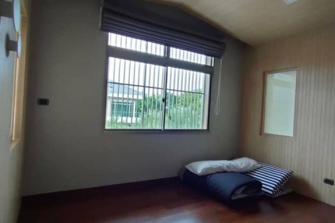 วิลล่าในประเวศ, กรุงเทพฯ, ประเทศไทย 5 ห้องนอน № 133763 - รูปถ่าย 11