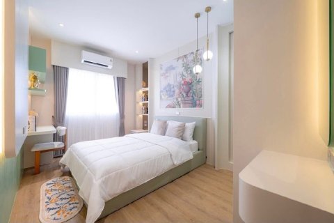 Chalet de 4 dormitorios en Pattaya, Tailandia № 172582 - foto 19