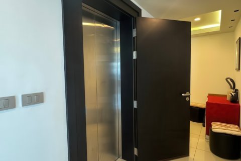 Apartamento de 2 dormitorios en Pattaya, Tailandia № 172585 - foto 11