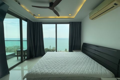 Apartamento de 2 dormitorios en Pattaya, Tailandia № 172585 - foto 12