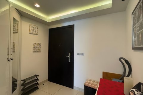 Apartamento de 2 dormitorios en Pattaya, Tailandia № 172585 - foto 10